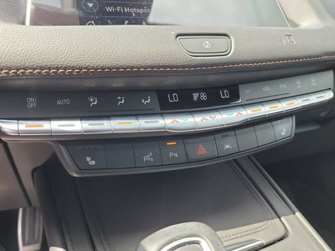Used 2019 Cadillac XT4 Sport w/ Enhanced Visibility Package AWD/4WD image 16
