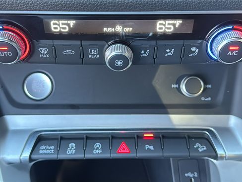 Used 2020 Audi Q3 2.0T Premium w/ Convenience Package image 20