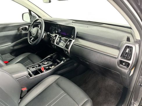 Used 2023 Kia Sorento EX AWD/4WD image 31