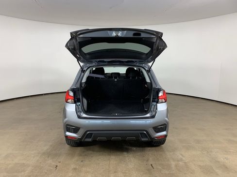 Used 2025 Mitsubishi Outlander Sport ES image 12