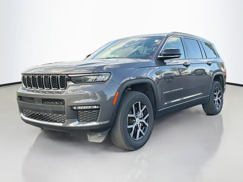 Used 2024 Jeep Grand Cherokee L Limited AWD/4WD image 12