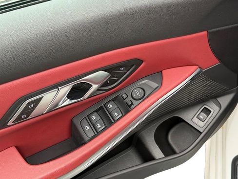 Used 2023 BMW 330i xDrive 330i xDrive w/ Premium Package image 17