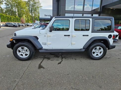 Used 2020 Jeep Wrangler Unlimited Sport w/ Technology Group image 7