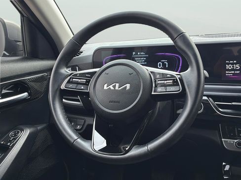 Certified 2025 Kia Seltos S image 17