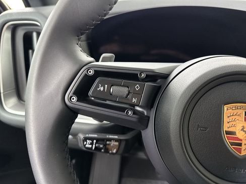 New 2026 Porsche Cayenne S image 37