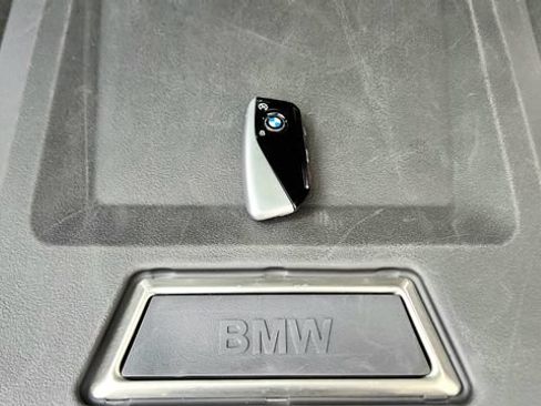 Used 2026 BMW X5 sDrive40i w/ M Sport Package RWD image 75