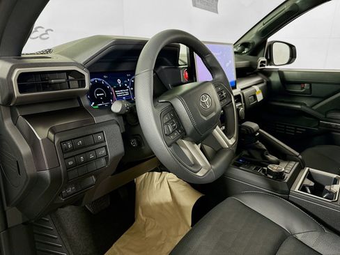 Certified 2025 Toyota 4Runner TRD Off-Road Premium w/ Tow Technology Package image 6