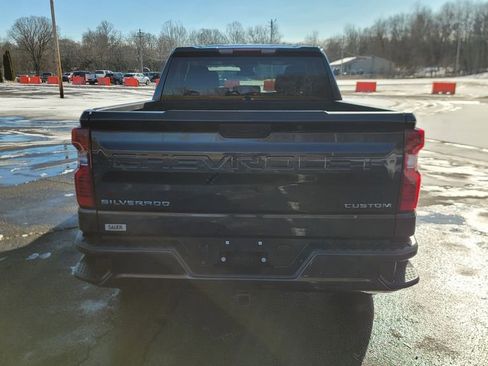 Used 2023 Chevrolet Silverado 1500 Custom image 10