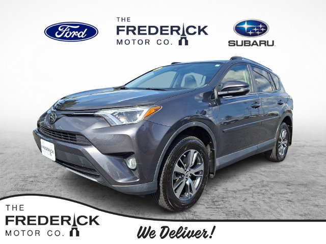 Used 2018 Toyota RAV4 XLE AWD/4WD image 1