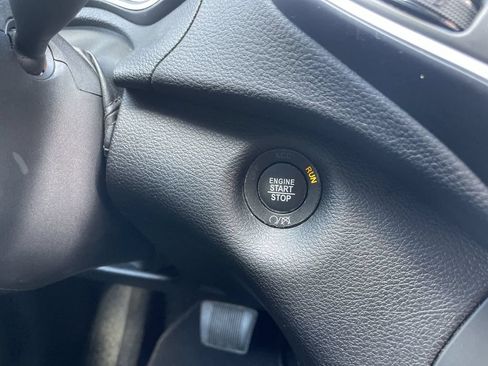 Used 2021 Jeep Cherokee Latitude Lux AWD/4WD image 24