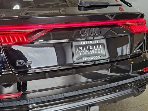 Used 2021 Audi Q8 Prestige AWD/4WD image 29