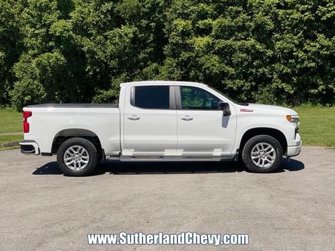 Used 2023 Chevrolet Silverado 1500 RST w/ Z71 Off-Road Package AWD/4WD image 8
