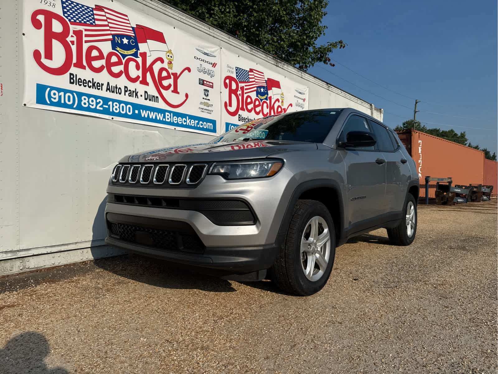 Used 2023 Jeep Compass Sport AWD/4WD image 6