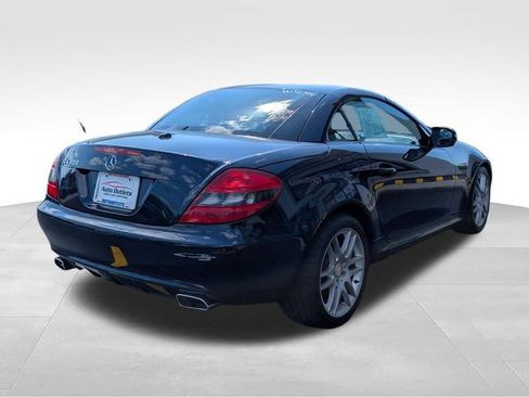Used 2009 Mercedes-Benz SLK 300 image 7