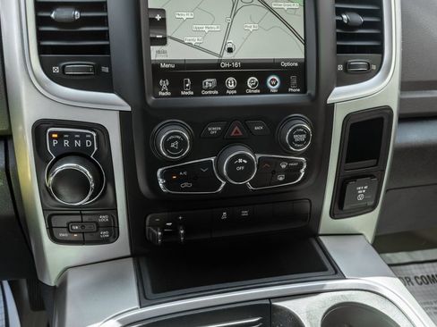 Used 2016 RAM 1500 Classic SLT w/ SLT Plus D←cor Group AWD/4WD image 18