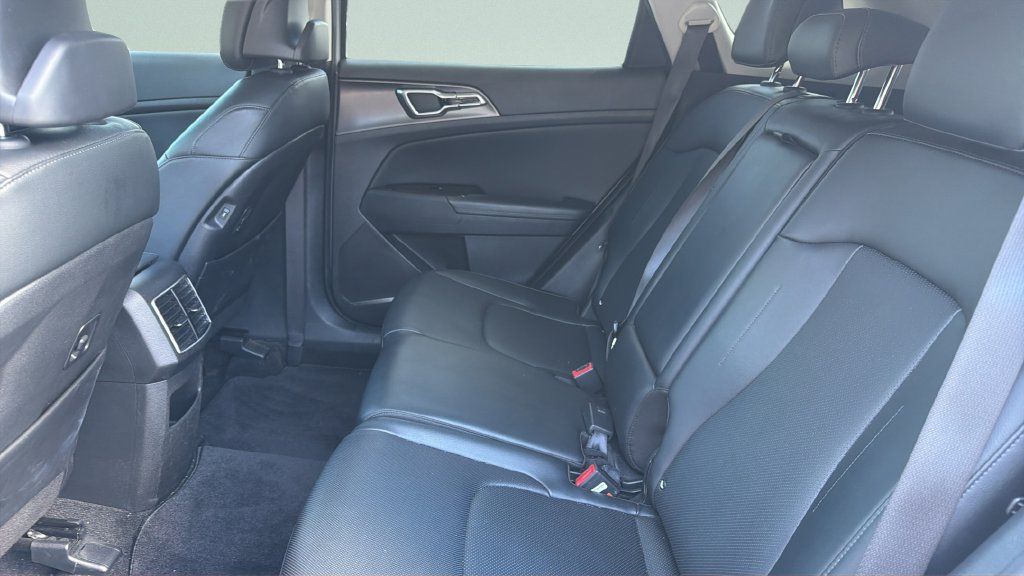 Used 2024 Kia Sportage SX FWD image 33