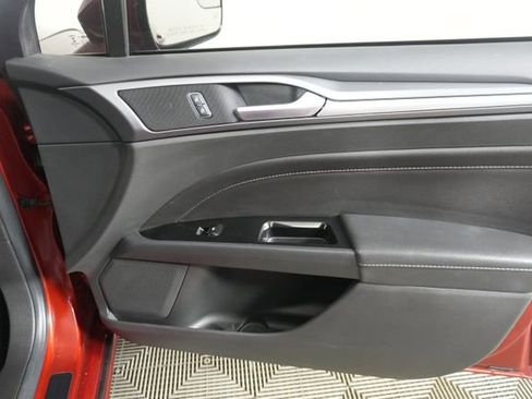 Used 2016 Ford Fusion Titanium FWD image 36