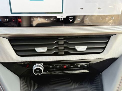 New 2026 Ford Explorer Active w/ Active Comfort Package image 16