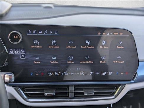 New 2026 Chevrolet Equinox EV LT image 12