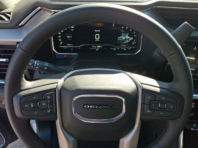 Used 2025 GMC Sierra 2500 Denali w/ Max Trailering Package AWD/4WD image 4