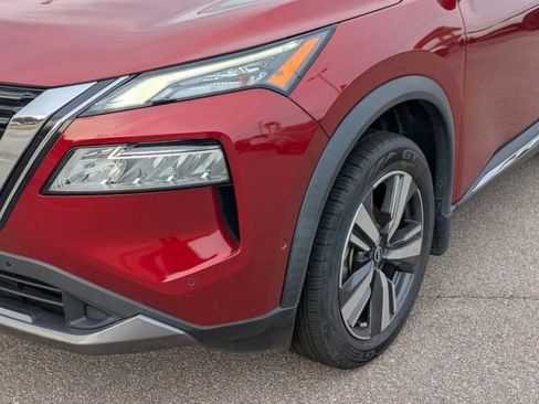 Used 2023 Nissan Rogue SL w/ SL Premium Package image 9