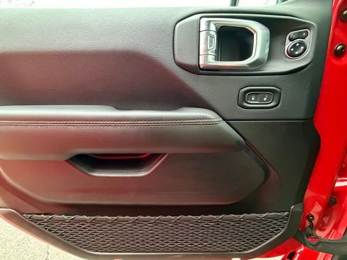 Certified 2024 Jeep Wrangler Sahara image 30