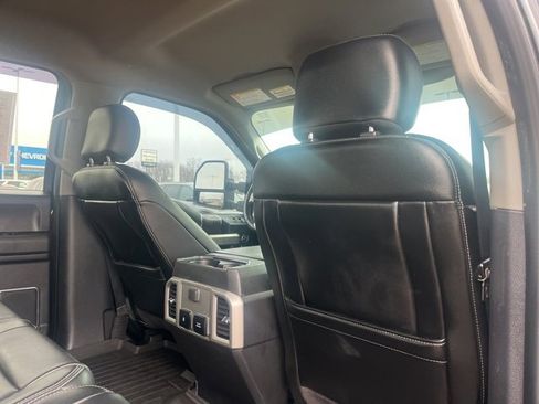 Used 2020 Ford F250 Lariat w/ Tremor Off-Road Package image 48
