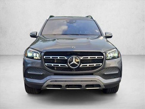 Used 2022 Mercedes-Benz GLS 450 4MATIC image 2