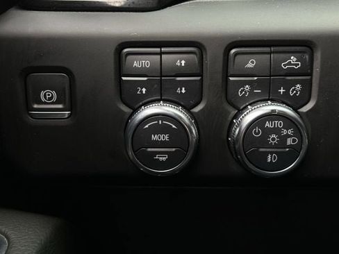 Used 2023 GMC Sierra 1500 Denali w/ Technology Package image 24