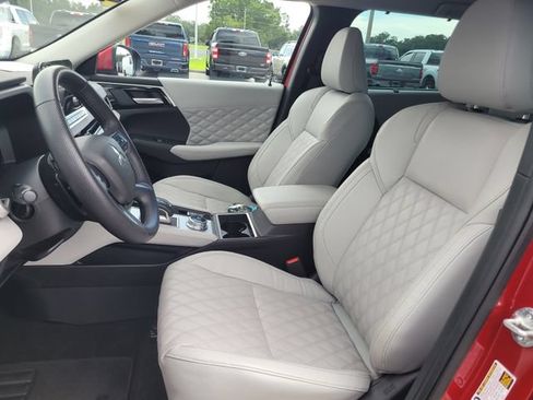 Used 2023 Mitsubishi Outlander SEL FWD image 20