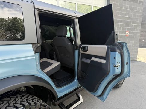 Used 2022 Ford Bronco Wildtrak AWD/4WD image 38