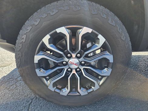 Used 2024 GMC Canyon Denali AWD/4WD image 37