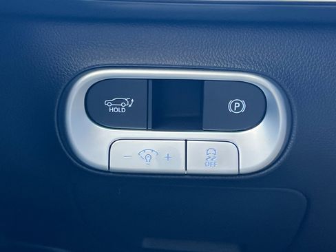 New 2026 Genesis GV60 RWD image 35