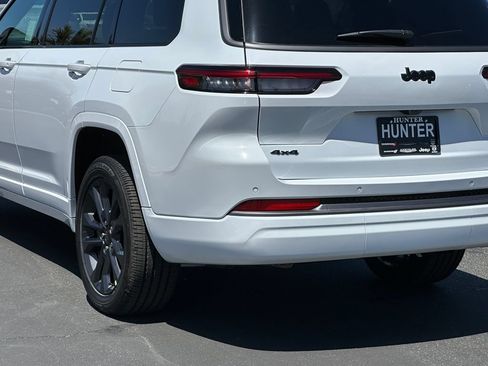 New 2026 Jeep Grand Cherokee L Limited AWD/4WD image 5