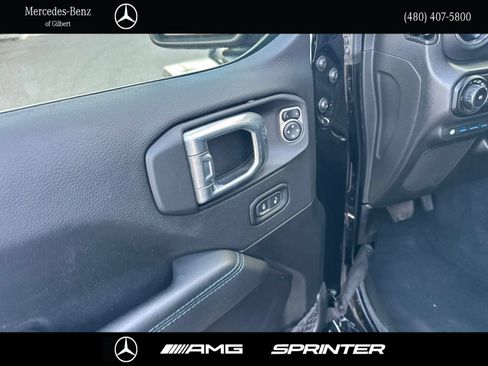 Used 2022 Jeep Wrangler Unlimited Rubicon 4xe AWD/4WD image 14
