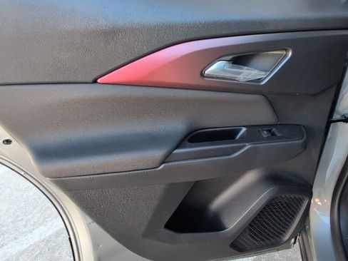 New 2026 Chevrolet Equinox EV RS image 9