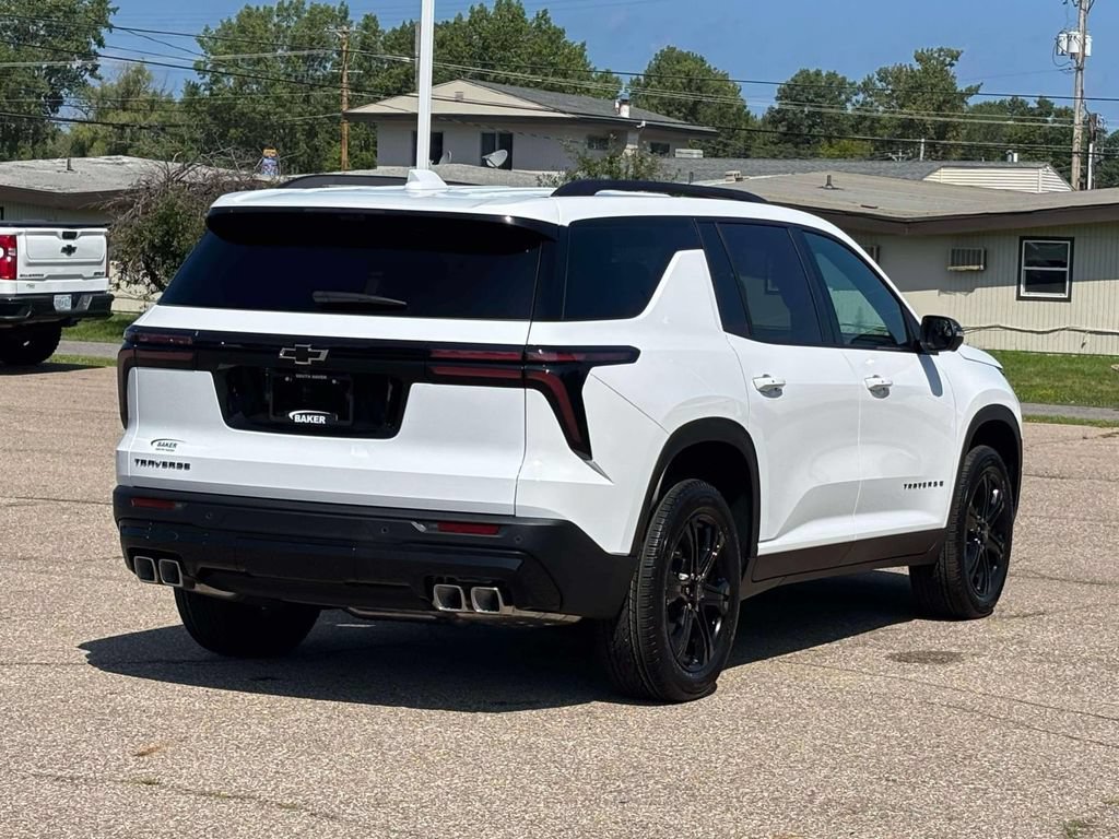 New 2027 Chevrolet Traverse LT w/ Midnight/Sport Edition FWD image 30
