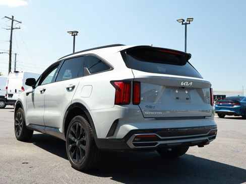 Used 2023 Kia Sorento SX AWD/4WD image 7