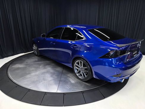 Used 2017 Lexus IS 350 F Sport RWD image 11