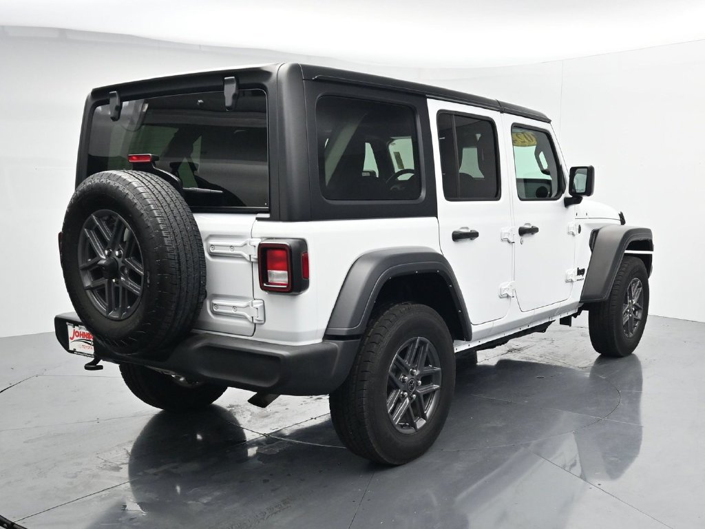 Used 2024 Jeep Wrangler Unlimited Sport AWD/4WD image 7