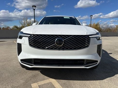 New 2026 Volvo XC90 B6 Ultra image 2