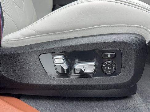 Used 2023 BMW XM image 45