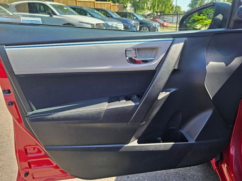 Used 2014 Toyota Corolla LE FWD image 22