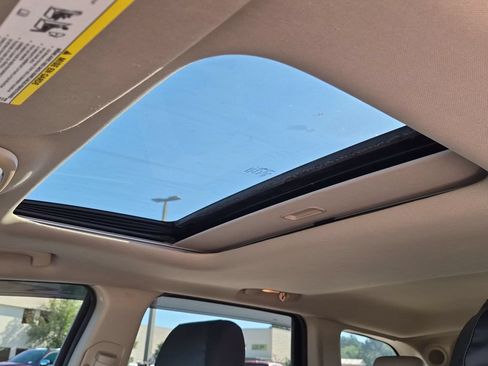 Used 2014 Jeep Grand Cherokee Limited w/ Trailer Tow Group IV AWD/4WD image 18