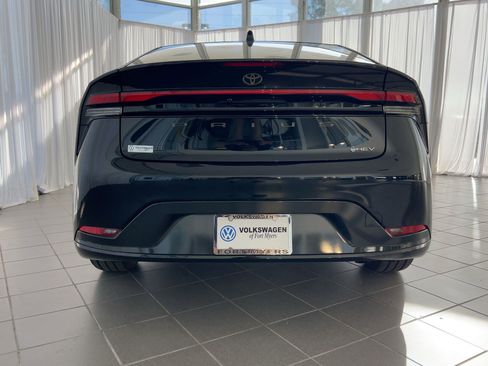 Used 2025 Toyota Prius Limited image 10