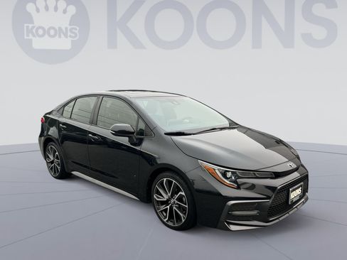 Used 2020 Toyota Corolla SE w/ SE Premium Package FWD image 10