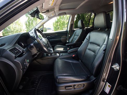 Used 2018 Honda Ridgeline RTL-E image 16