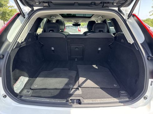 Used 2023 Volvo XC60 B5 Plus w/ Climate Package AWD/4WD image 26