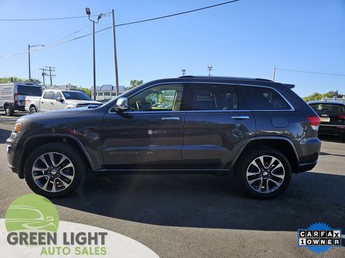 Used 2017 Jeep Grand Cherokee Overland w/ Jeep Active Safety Group image 8