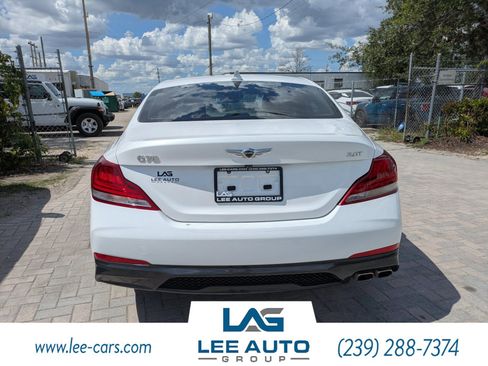 Used 2021 Genesis G70 2.0T RWD image 4